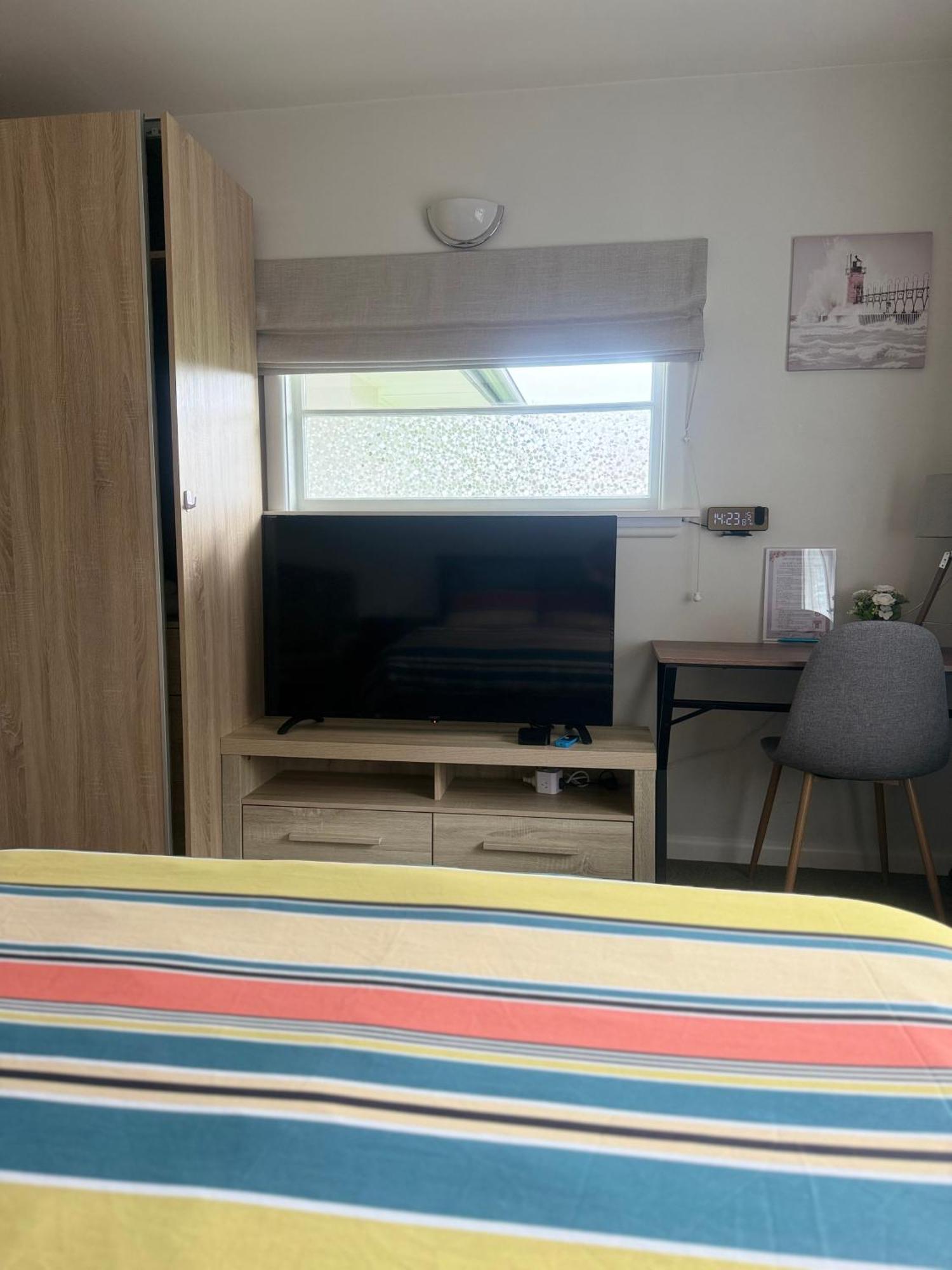 Cozy And Sunny Room Near City To Seapath Christchurch Exterior photo
